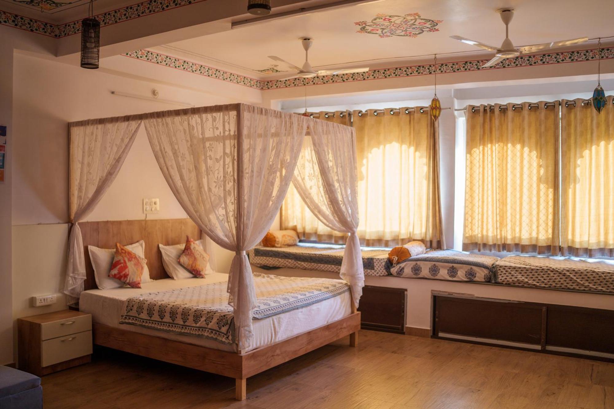 Musafir Hostel Ουνταϊπούρ Εξωτερικό φωτογραφία