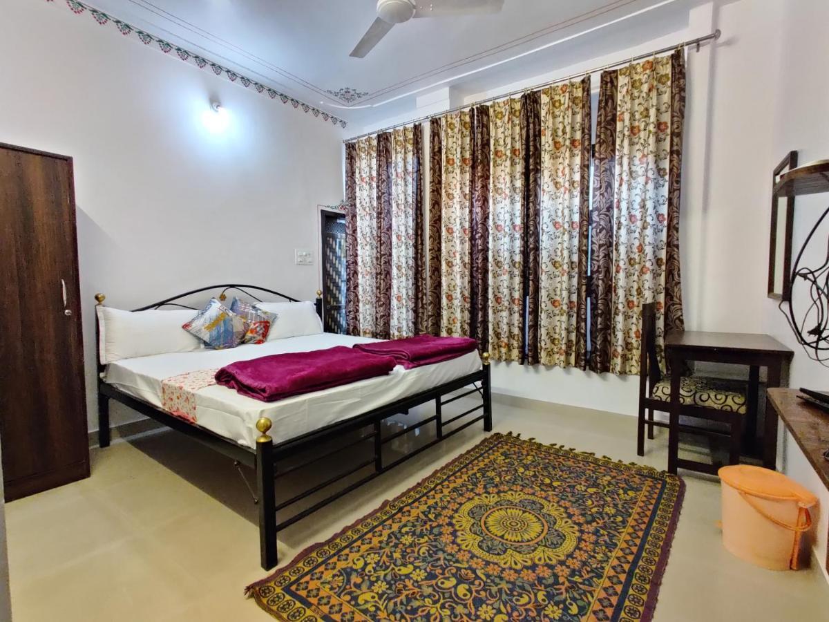 Musafir Hostel Ουνταϊπούρ Εξωτερικό φωτογραφία
